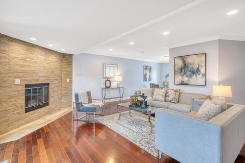 123 Dot Ave, Campbell, CA, 95008 | Card Image