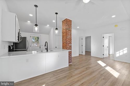 28272 Riverside Drive Ext, SALISBURY, MD, 21801-1228 | Card Image