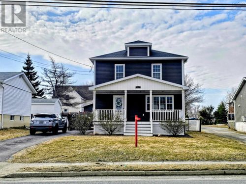 815 Main St, Glace Bay, NS, B1A4Z2 | Card Image