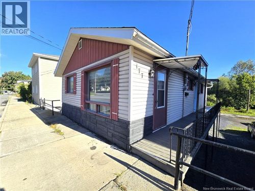177 Canada Rd, Edmundston, NB, E3V1V7 | Card Image