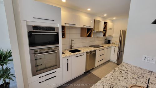 314-177 Linus Rd, North York, ON, M2J4S5 | Card Image