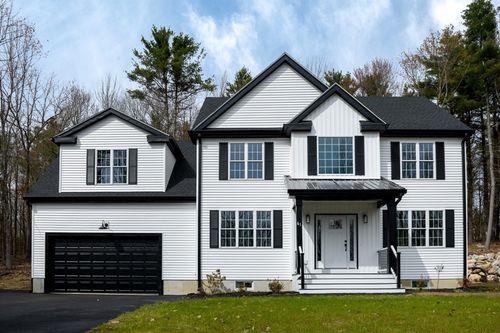 61 Shady Ave, Westminster, MA, 01473-1318 | Card Image