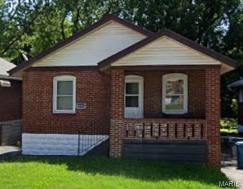 8352 Eton Pl, Saint Louis, MO, 63136-2532 | Card Image