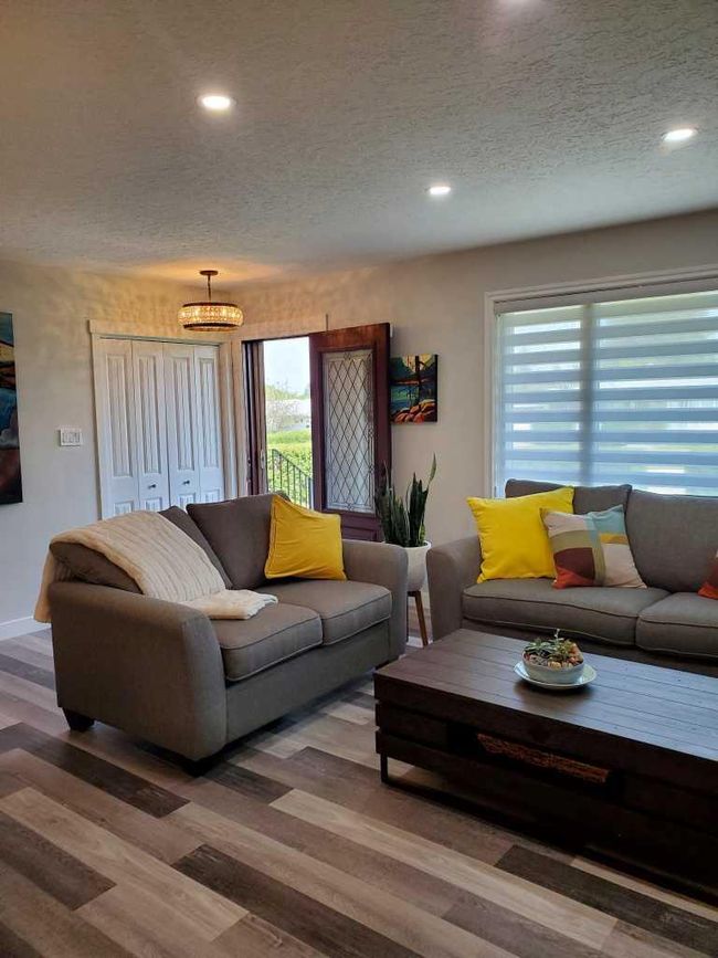 5856 West Park Crescent, House other with 3 bedrooms, 3 bathrooms and 2 parking in Red Deer AB | Image 6