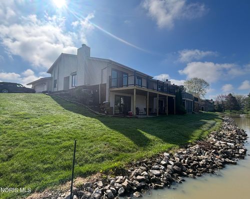 744 Deerwood Dr, Defiance, OH, 43512-8126 | Card Image