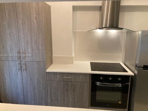 apt-303-1498 Jefferson Ave, Miami Beach, FL, 33139-3853 | Card Image