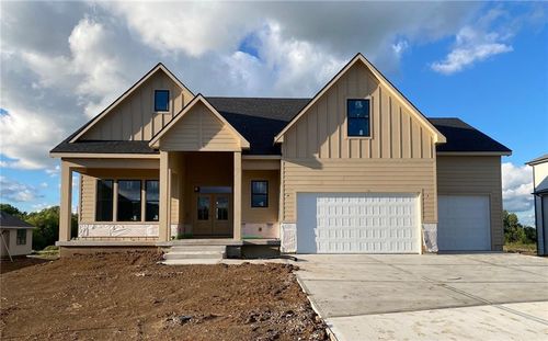 18994 W 193rd Ter, Spring Hill, KS, 66083 | Card Image