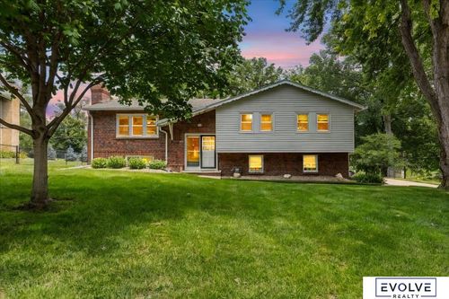 933 S 217th St, Elkhorn, NE, 68022-1933 | Card Image
