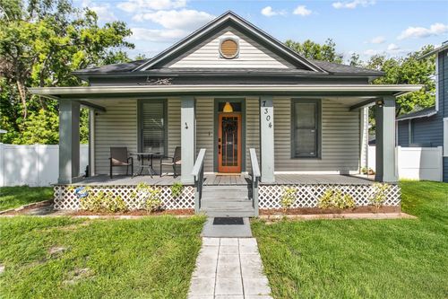 7304 N Dixon Ave, TAMPA, FL, 33604-4812 | Card Image