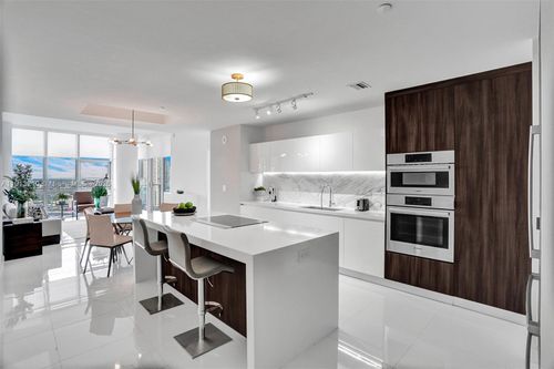 unit-1801-851 Ne 1st Ave, Miami, FL, 33132-1842 | Card Image