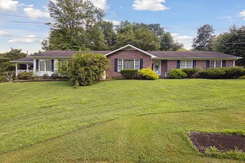 621 Bridgestone Dr, Raven, VA, 24639-9024 | Card Image