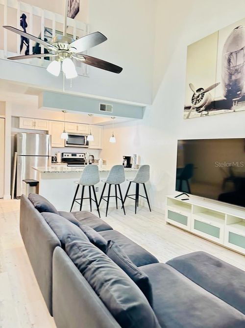 2725 Tally Ho Ave, ORLANDO, FL, 32826-3686 | Card Image