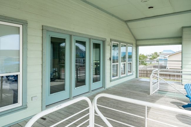 1819 Bay Shore Dr, House other with 3 bedrooms, 3 bathrooms and null parking in Rockport TX | Image 17