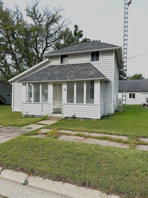 130 6th St Sw, Plainview, MN, 55964-1129 | Card Image