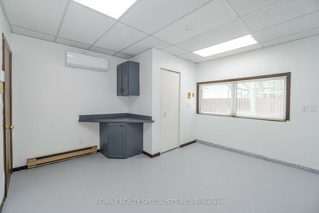 521 Guelph St, Home with 5 bedrooms, 5 bathrooms and 13 parking in Norval ON | Image 37