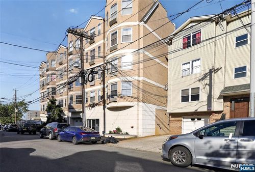 56-60 Ferguson, Newark, NJ, 07105 | Card Image