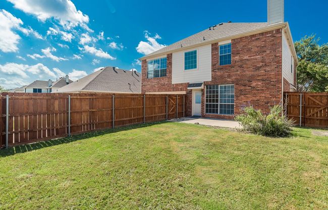 Spacious Back Yard. | Image 36