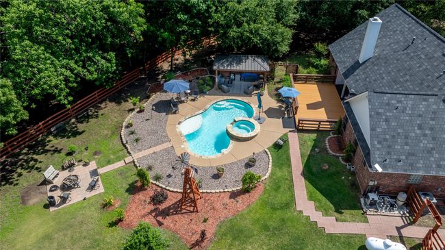 4710 Ashley Cir, House other with 4 bedrooms, 2 bathrooms and null parking in Midlothian TX | Image 39