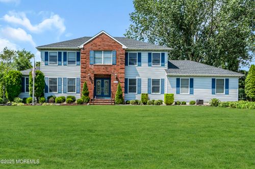 70 Desai Ct, Freehold, NJ, 07728-8405 | Card Image