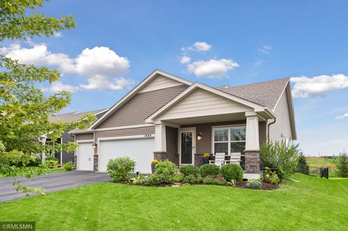 1909 Meridian Curv, Carver, MN, 55315-4418 | Card Image