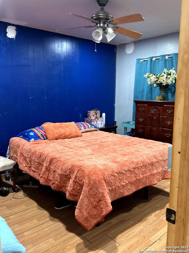 713 Boone St, House other with 2 bedrooms, 2 bathrooms and null parking in Uvalde TX | Image 15