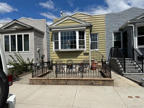 64-73 59th Ave, Maspeth, NY, 11378-2809 | Card Image