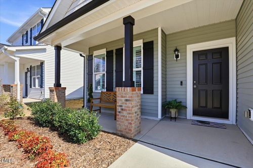 440 Sturgeon St, Smithfield, NC, 27577-5639 | Card Image