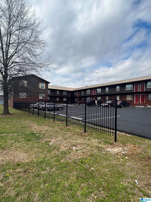 500 Tuscaloosa Ave Sw, BIRMINGHAM, AL, 35211-1670 | Card Image