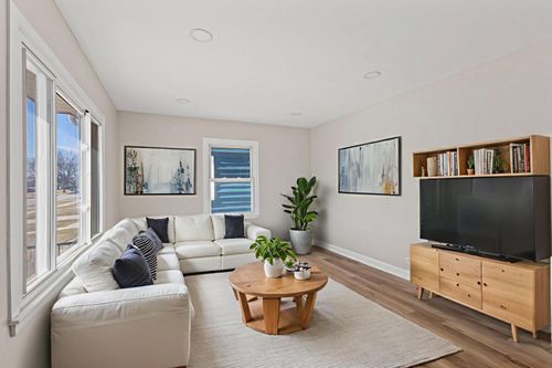 1922 Fargo Ave, Des Plaines, IL, 60018-3120 | Card Image