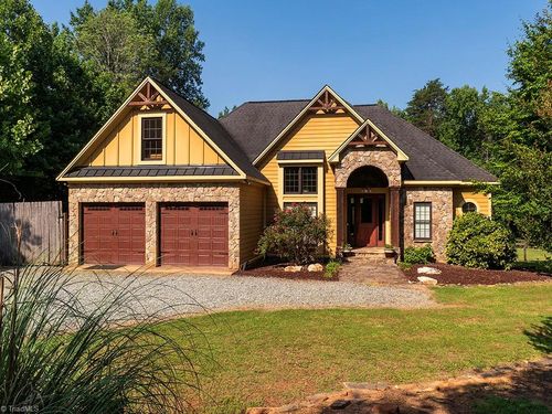 2913 Creek Point Pl, Graham, NC, 27253-9201 | Card Image