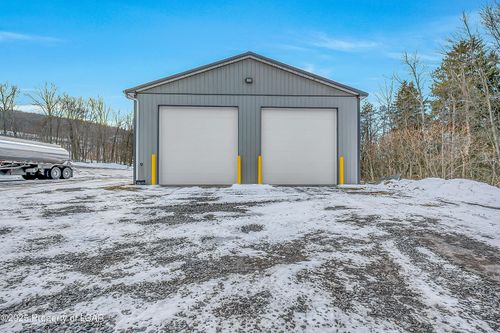 7147 Blue Ridge Trl, Mountain Top, PA, 18707-3104 | Card Image