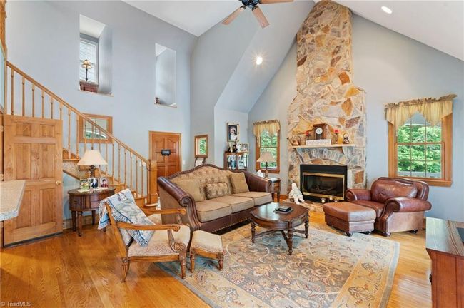 5752 Davis Rd, House other with 3 bedrooms, 4 bathrooms and null parking in Walkertown NC | Image 9