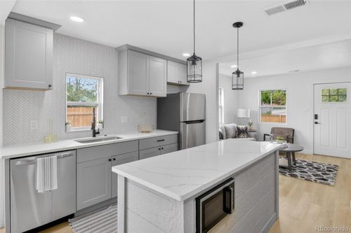 2096 S Lowell Blvd, Denver, CO, 80219-5362 | Card Image