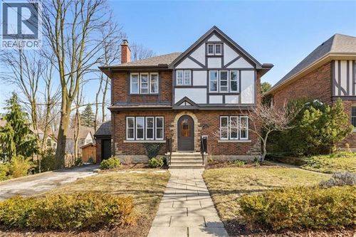 122 Dunbar Road S, Waterloo, ON, N2L2E7 | Card Image