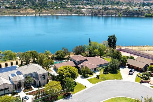 10542 Park Villa Cir, Villa Park, CA, 92861-5318 | Card Image