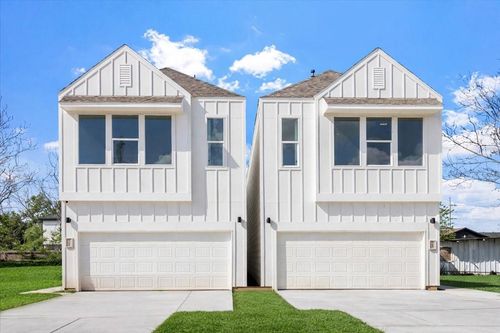 313 Tennessee St, Houston, TX, 77029-4639 | Card Image