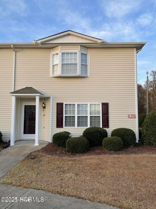 apt-i11-2136 Flagstone Ct, Greenville, NC, 27834-8824 | Card Image
