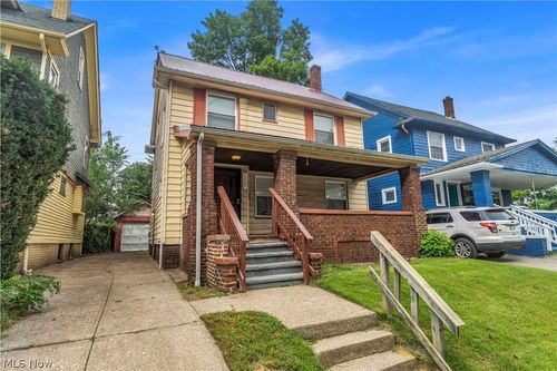 13705 6th Ave, East Cleveland, OH, 44112-3147 | Card Image