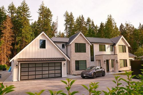 372 Moyne Dr, West Vancouver, BC, V7S1J5 | Card Image