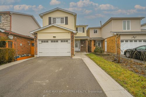 31 Histon Cres, Brampton, ON, L6V3P9 | Card Image