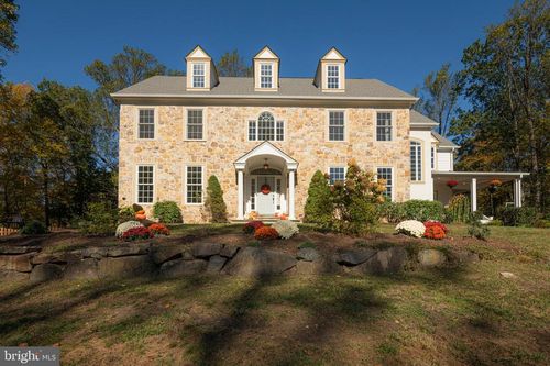 121 Warwick Chase, POTTSTOWN, PA, 19465-8873 | Card Image