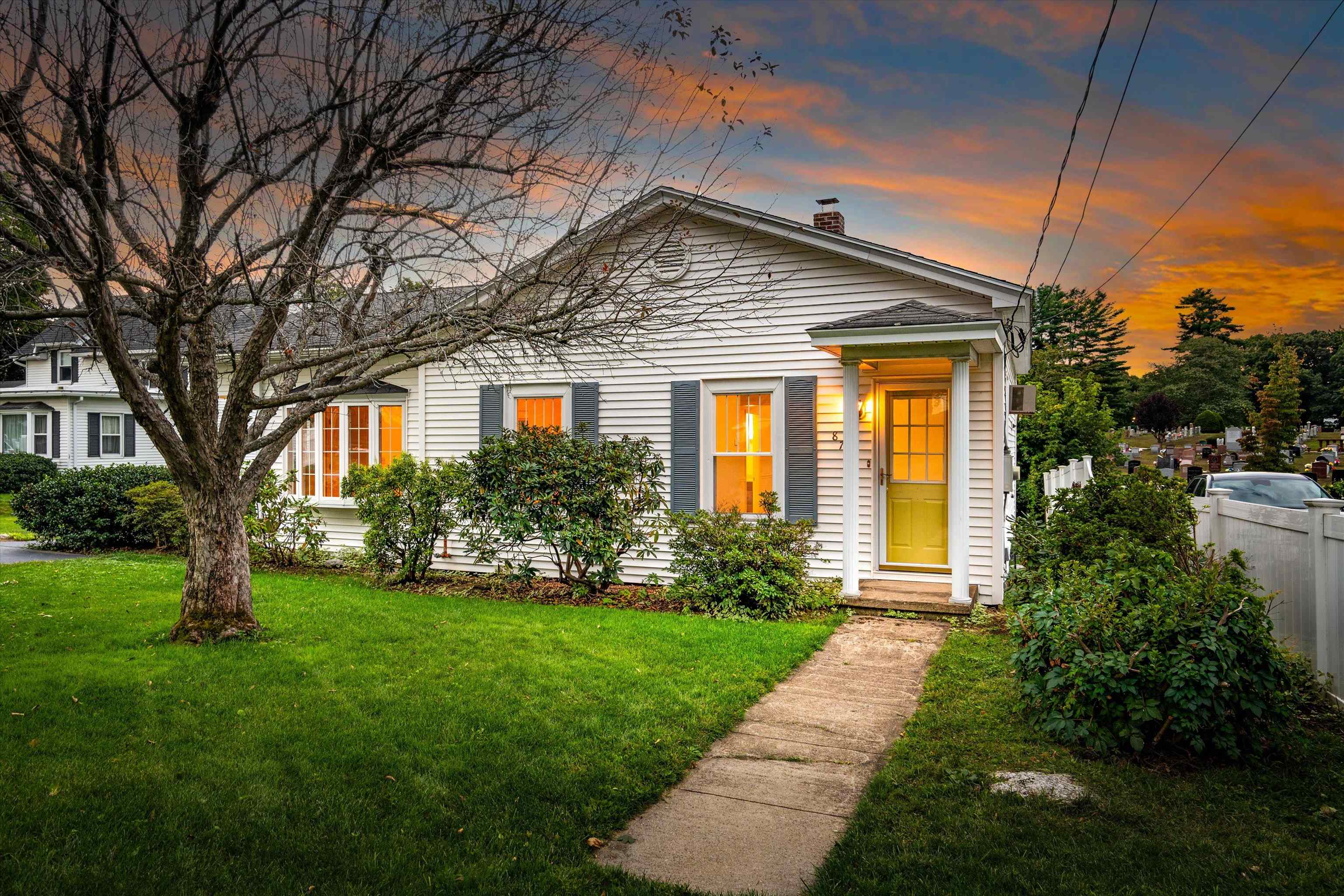 Lenox Ave, Manchester, NH 03103