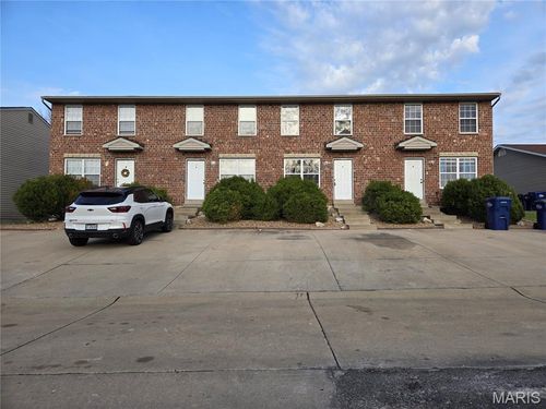 apt-b-610 Linda Ln, Wentzville, MO, 63385-1073 | Card Image