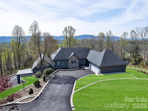 161 Birchwood Dr, Hendersonville, NC, 28739-9304 | Card Image