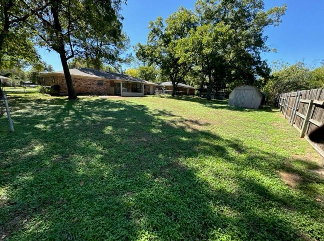 616 E Main St, House other with 3 bedrooms, 2 bathrooms and null parking in Pilot Point TX | Image 12