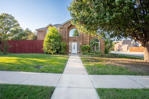 2044 Hillshire Dr, Lewisville, TX, 75067-7446 | Card Image