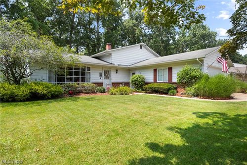 1502 Sanford St, Vermilion, OH, 44089-1525 | Card Image
