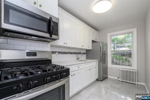 140 Englewood, Teaneck, NJ, 07666 | Card Image