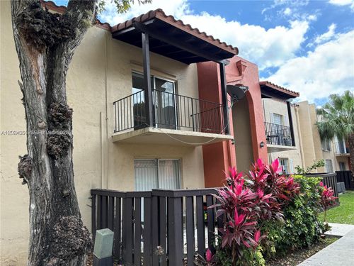 m-18-10744 N Kendall, Miami, FL, 33176 | Card Image