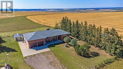 20015 Township Road 264, House other with 6 bedrooms, 5 bathrooms and 10 parking in Calgary AB | Image 1